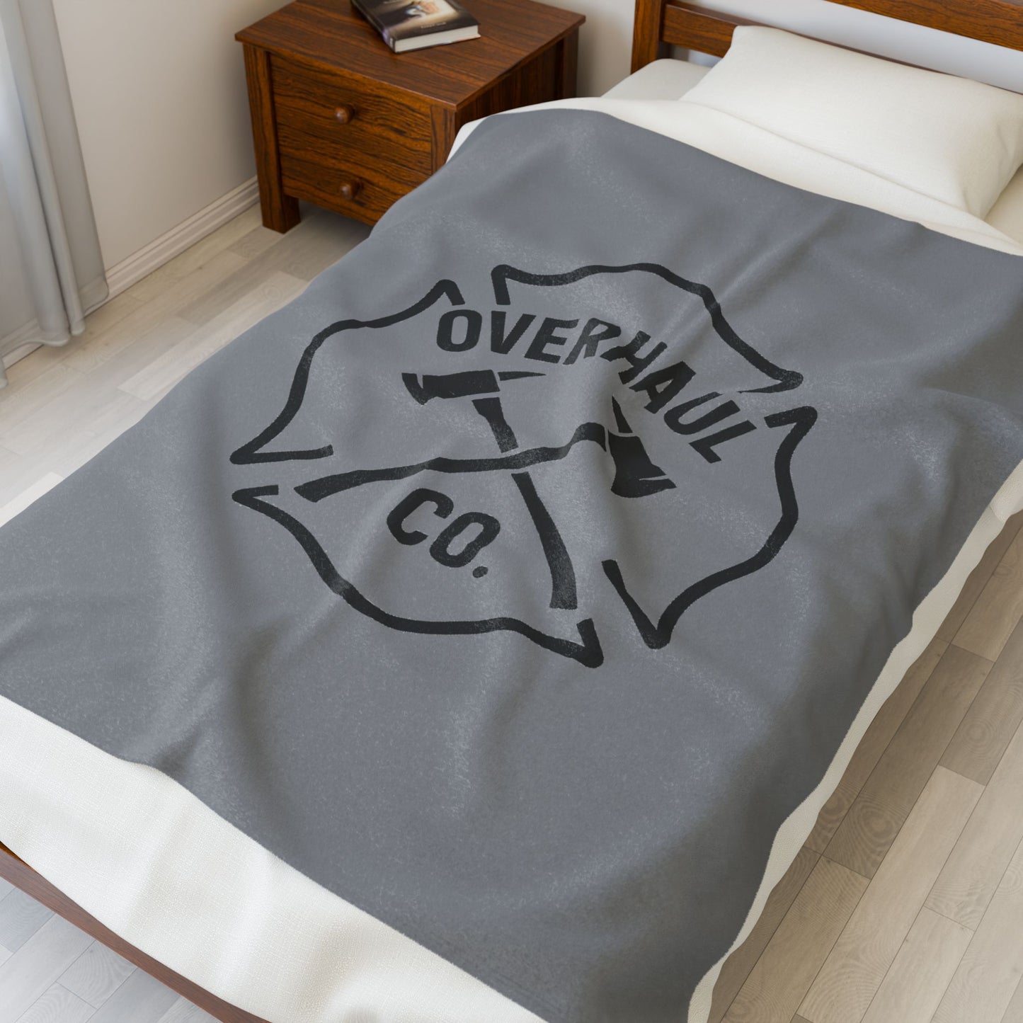 Logo Velveteen Plush Blanket